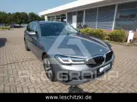 2023 BMW 520