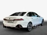 2023 BMW 520