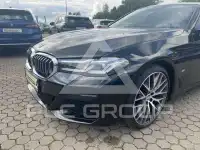 2023 BMW 520
