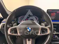 2023 BMW 520