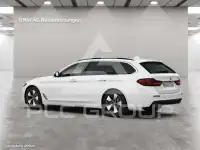 2023 BMW 520