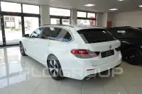 2023 BMW 520