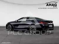 2023 BMW M8