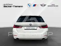 2023 BMW 318