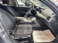2023 BMW 318