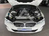 2023 BMW 318