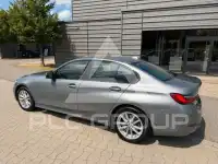2023 BMW 318