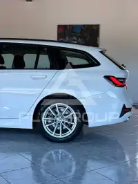 2023 BMW 318