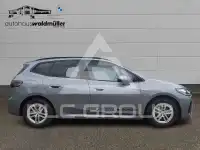 2023 BMW 220