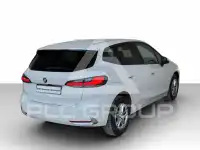 2023 BMW 220
