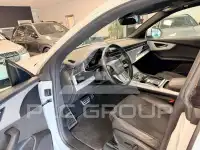 2023 Audi Q8