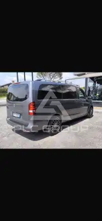 2023 Mercedes Benz V 220