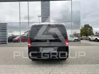 2023 Mercedes Benz V 220