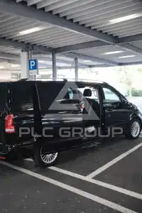 2023 Mercedes Benz V 300