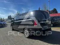 2023 Mercedes Benz V 300