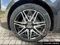 2023 Mercedes Benz V 300