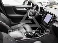 2023 Volvo XC40