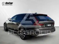 2023 Volvo V90