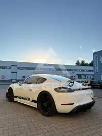 2023 Porsche Cayman