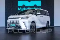 2023 Lexus LM 300