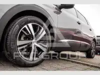 2023 Peugeot 5008