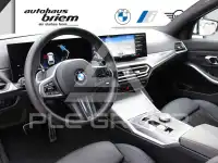 2024 BMW 320