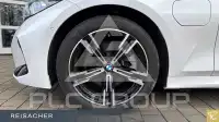 2024 BMW 330