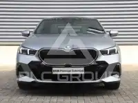 2024 BMW 550