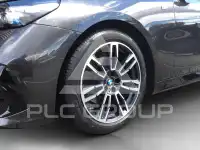 2024 BMW 520