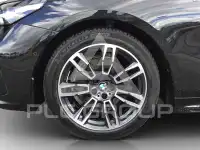 2024 BMW 520