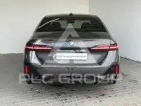 2024 BMW 520