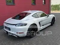 2024 Porsche Cayman