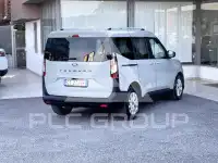 2024 Ford Tourneo