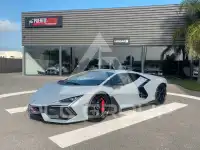 2024 Lamborghini Revuelto