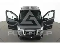 2025 Nissan Primastar