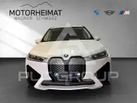 2025 BMW iX