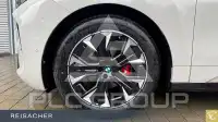2025 BMW iX