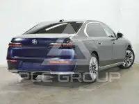 2025 BMW 740