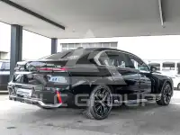 2025 BMW 740