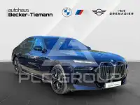 2025 BMW 740