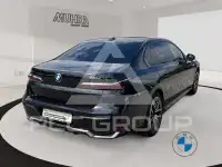 2025 BMW 740