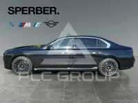 2025 BMW 740