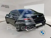 2025 BMW 740