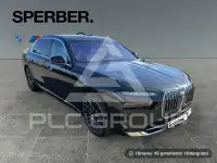 2025 BMW 740