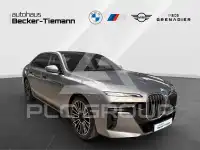 2025 BMW 740