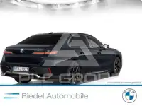 2025 BMW 740