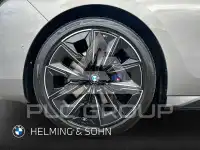 2025 BMW 740
