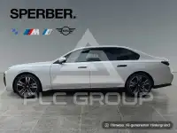 2025 BMW 740