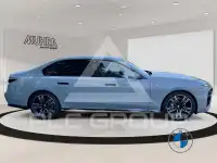 2025 BMW 740