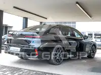 2025 BMW 740